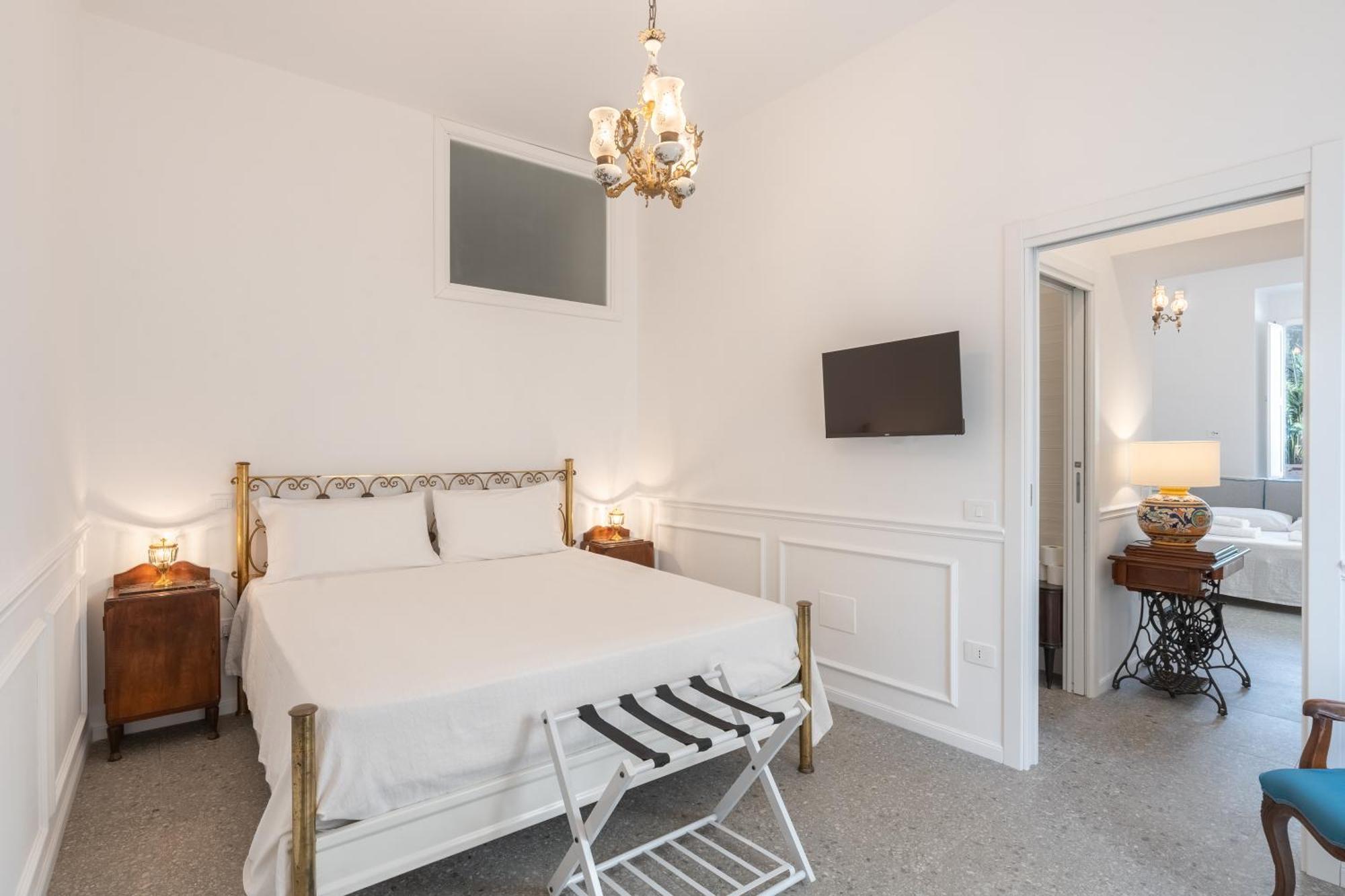 Palazzo Desiderio Apartment Castellammare di Stabia Luaran gambar