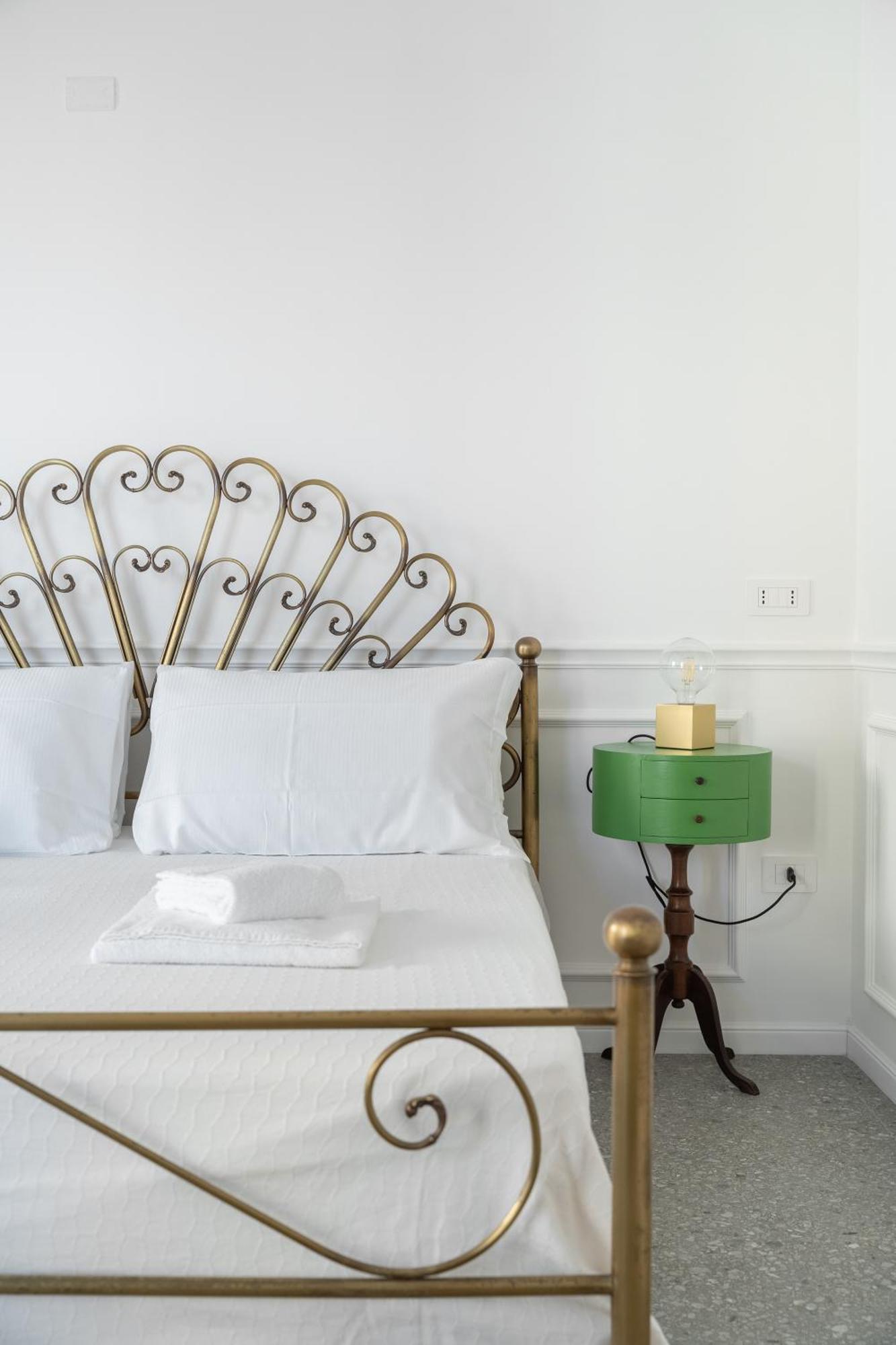 Palazzo Desiderio Apartment Castellammare di Stabia Luaran gambar