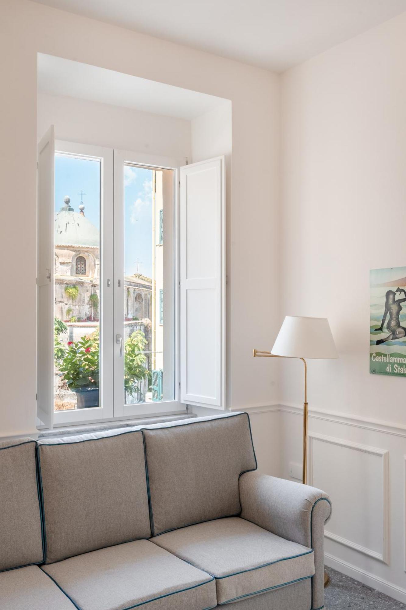Palazzo Desiderio Apartment Castellammare di Stabia Luaran gambar