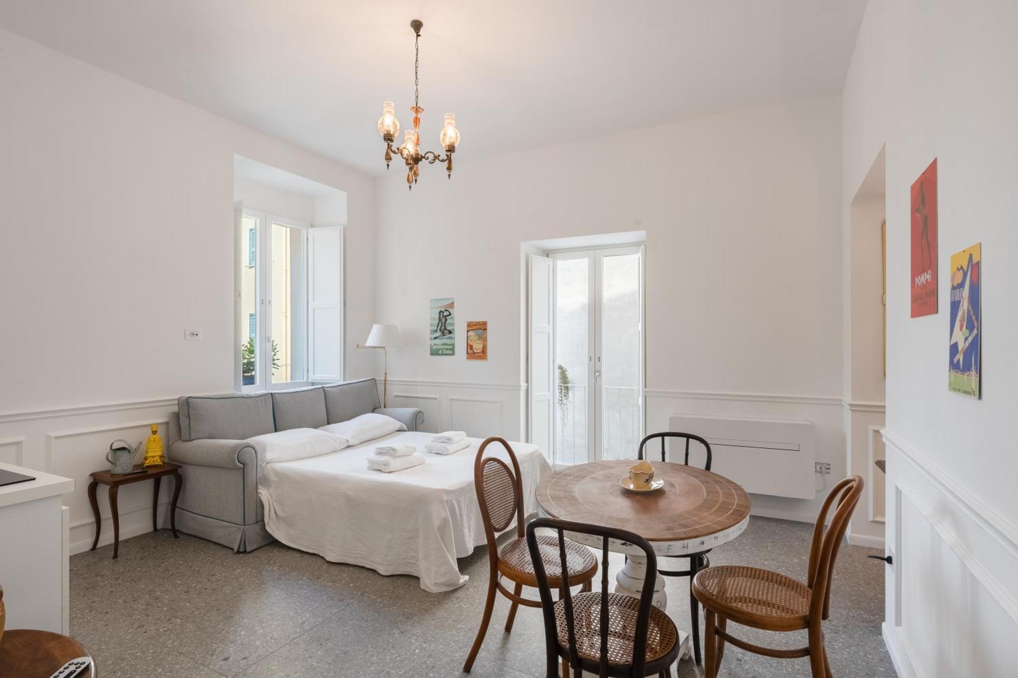 Palazzo Desiderio Apartment Castellammare di Stabia Luaran gambar