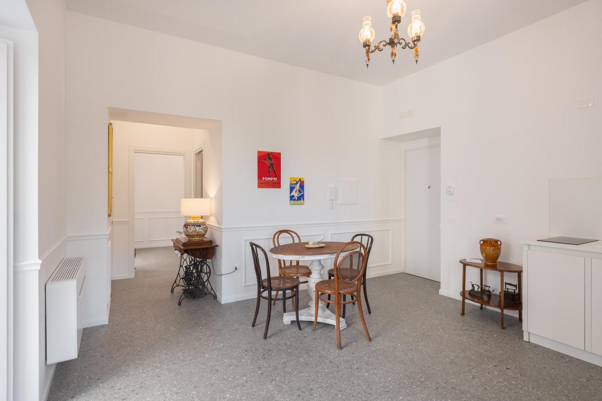 Palazzo Desiderio Apartment Castellammare di Stabia Luaran gambar