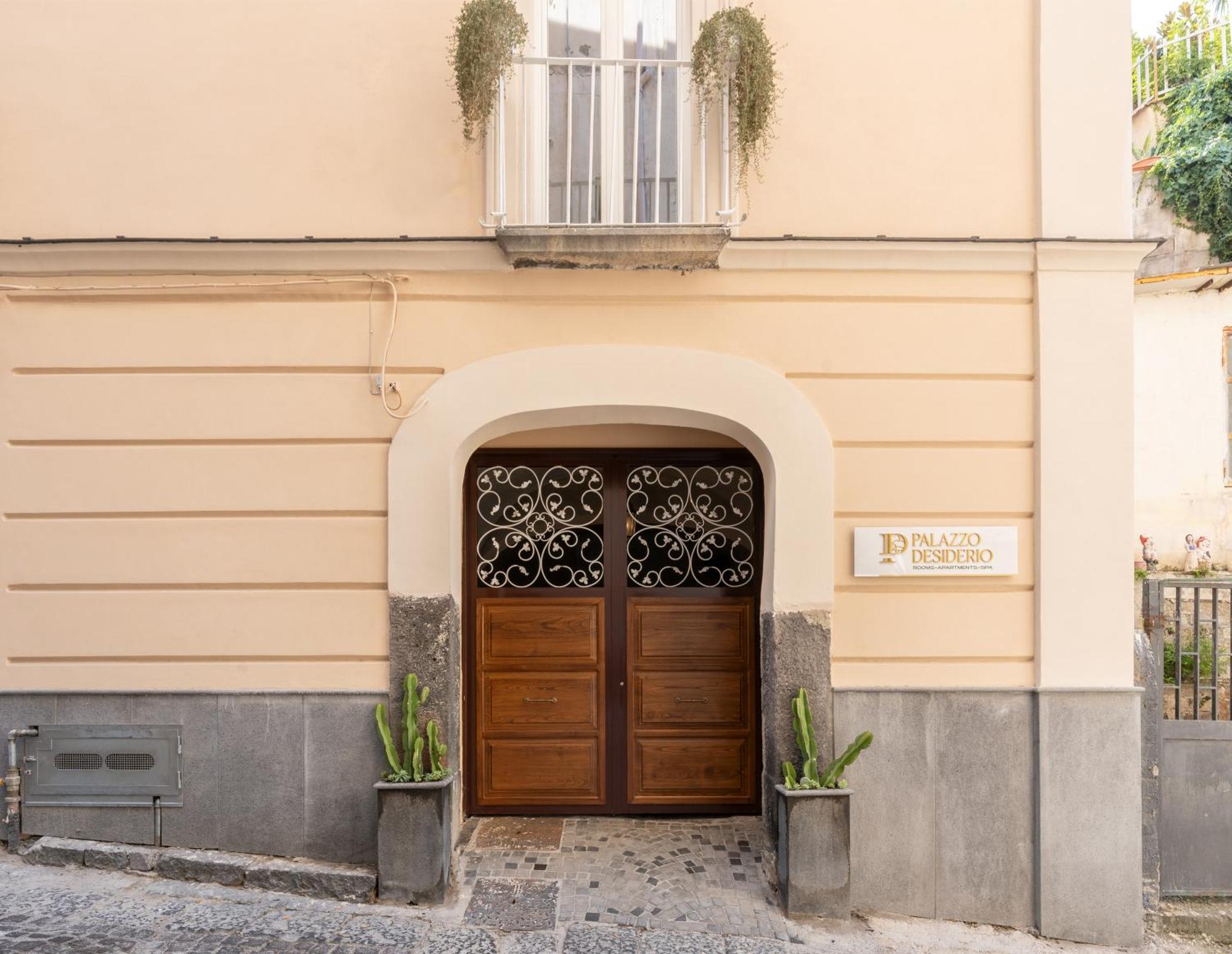 Palazzo Desiderio Apartment Castellammare di Stabia Luaran gambar